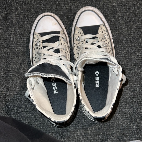 Converse size 6 women’s - Picture 3 of 5